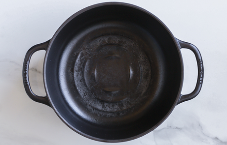 リペアが必要か迷ったら 鍋 ポット 手料理と生きよう Vermicular バーミキュラ 公式サイト